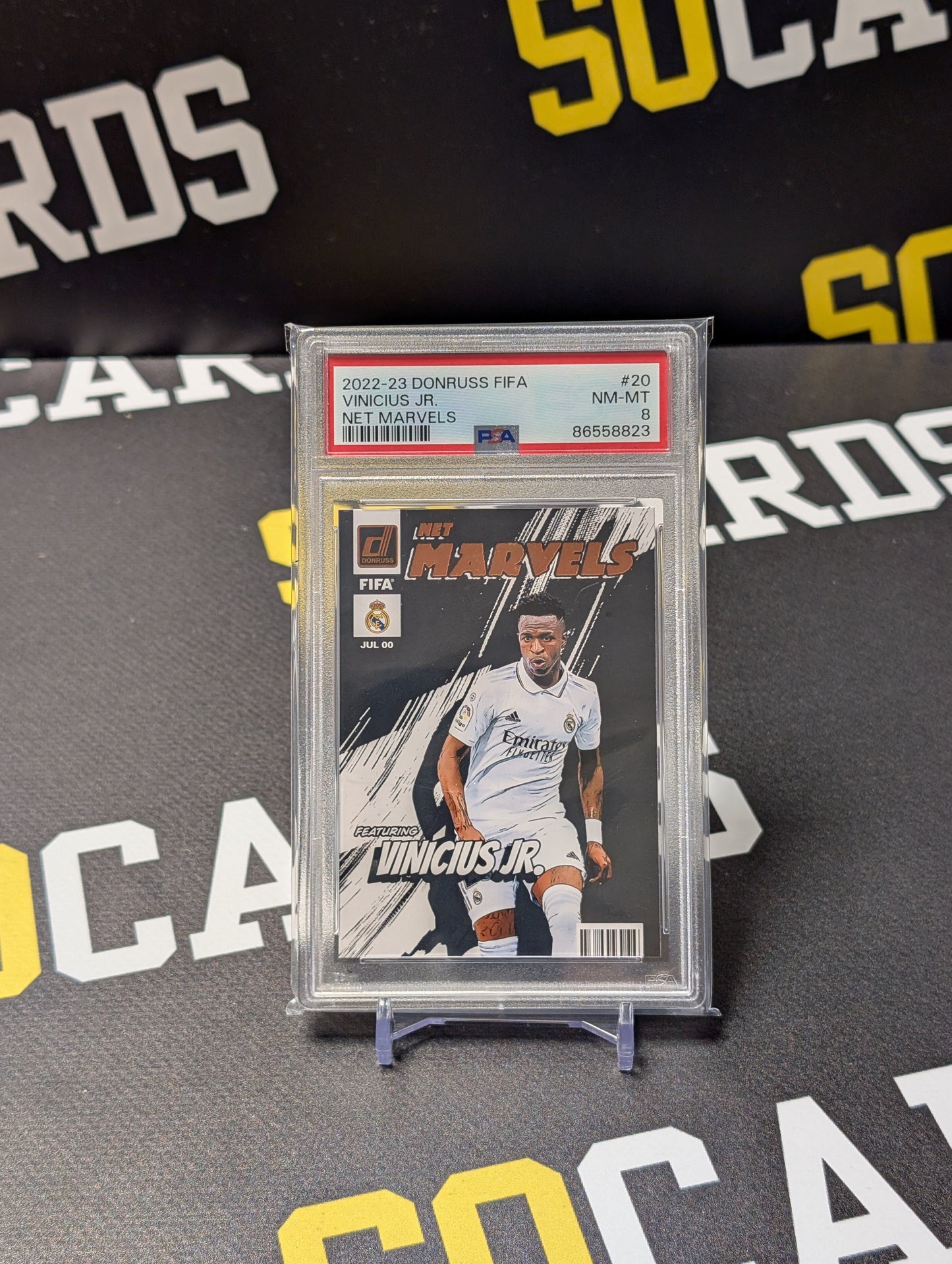 2022 PANINI DONRUSS FIFA NET MARVELS #20 VINICIUS JR. PSA 8