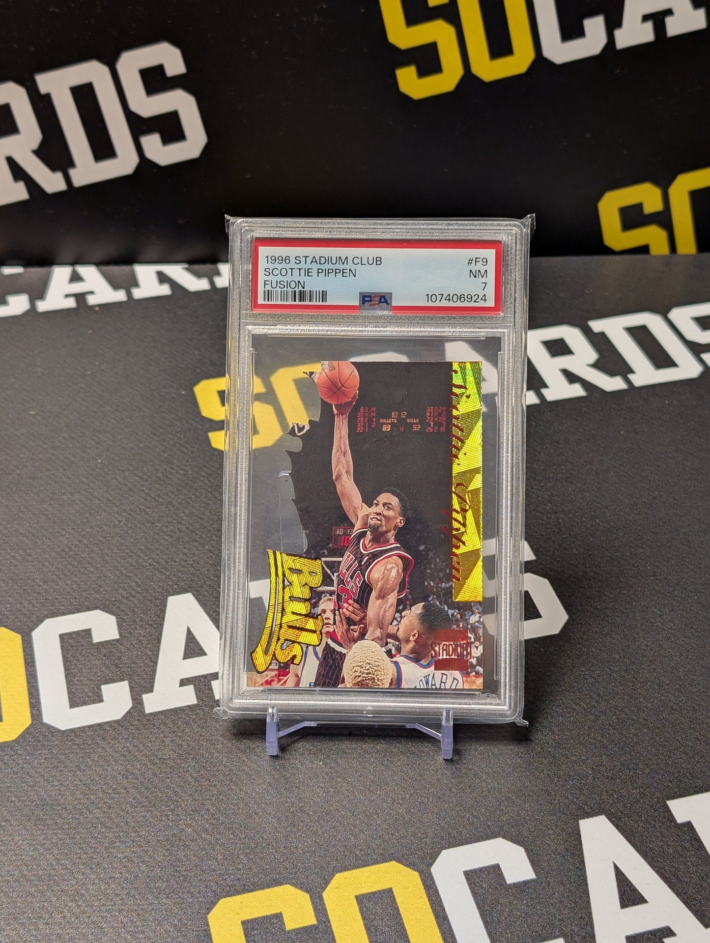 1996 TOPPS STADIUM CLUB FUSION #F9 SCOTTIE PIPPEN PSA 7